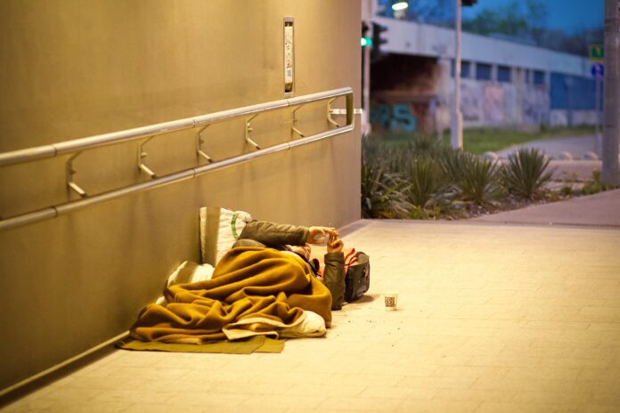Field-based homeless health care programs can significantly improve hypertension among homeless people